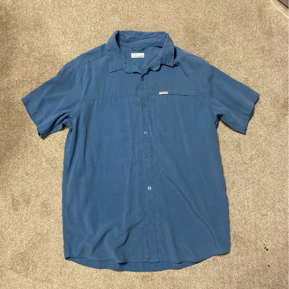 Columbia Blue Button Up Short Sleeve Shirt Size L